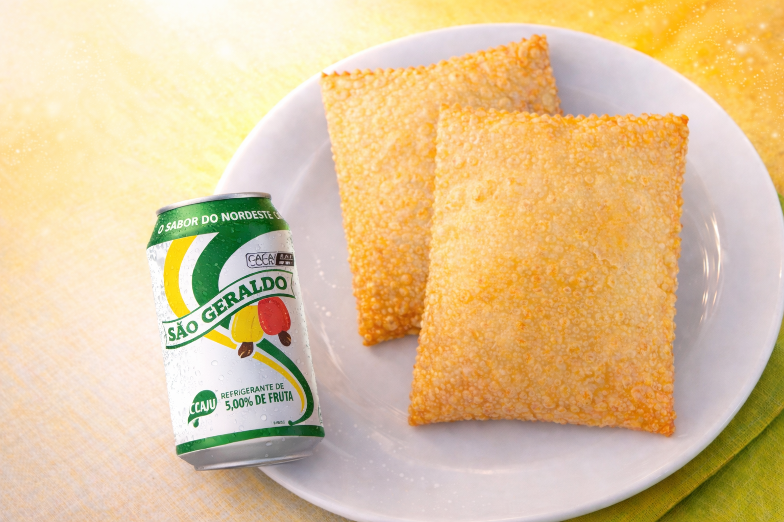 Combo 2 pastéis + 1 são Geraldo 350ml