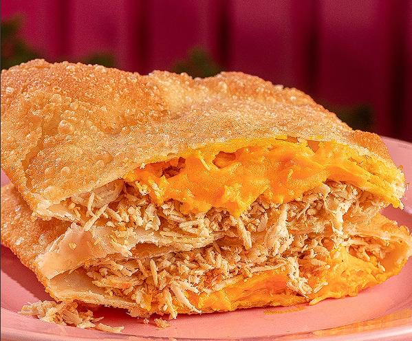 Pastel Frango com cheddar